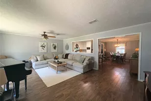 1011 Lee Rd, Columbus, TX 78934 - Photo 11