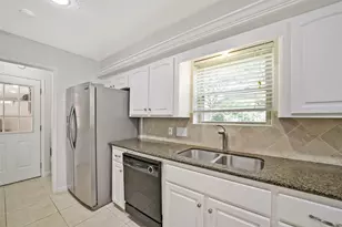 12423 Olympia Dr, Houston, TX 77077 - Photo 9