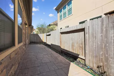 11638 Royal Oaks View, Houston, TX 77082 - Photo 37