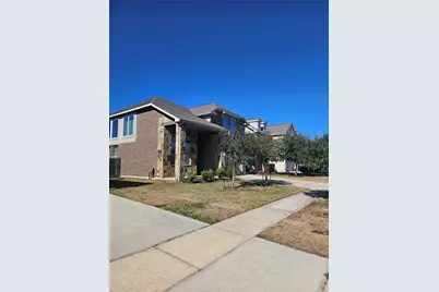 6411 Hunters Trace Lane, Baytown, TX 77521 - Photo 3