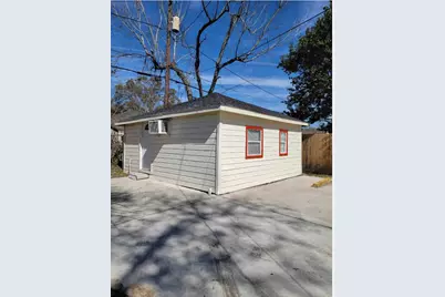 8041 Howard Drive #2, Houston, TX 77017 - Photo 7