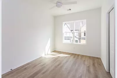 1271 Oakmont Villas Drive, Houston, TX 77091 - Photo 35