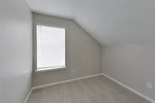 3210 Kelling St, Houston, TX 77045 - Photo 13