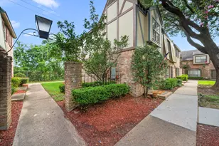 14703 Barryknoll Ln, Houston, TX 77079 - Photo 7