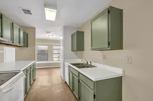 1325 Bayou Dr, San Antonio, TX 78245 - Photo 13
