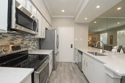 1201 McDuffie Street #211, Houston, TX 77019 - Photo 15