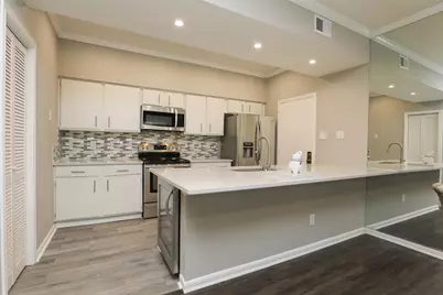1201 McDuffie Street #211, Houston, TX 77019 - Photo 13