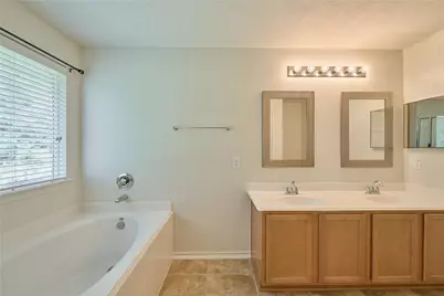 327 Bloomhill Place, Magnolia, TX 77354 - Photo 33