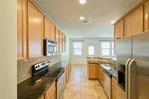 327 Bloomhill Pl, Magnolia, TX 77354 - Photo 15