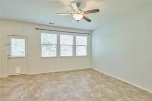 327 Bloomhill Pl, Magnolia, TX 77354 - Photo 7