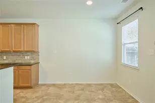 327 Bloomhill Pl, Magnolia, TX 77354 - Photo 13
