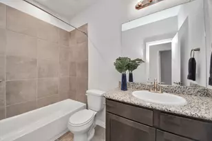 101 Bayou Bend Court, Angleton, TX 77515 - Photo 19