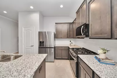 101 Bayou Bend Court, Angleton, TX 77515 - Photo 9
