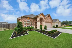 101 Bayou Bend Court, Angleton, TX 77515 - Photo 3