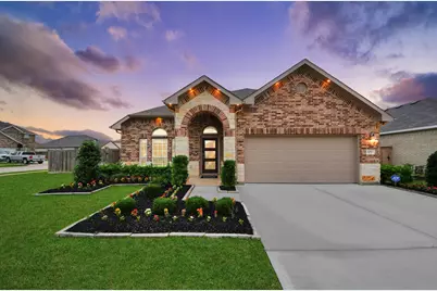 101 Bayou Bend Court, Angleton, TX 77515 - Photo 1