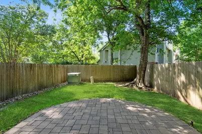 35 N Walden Elms Circle, The Woodlands, TX 77382 - Photo 21
