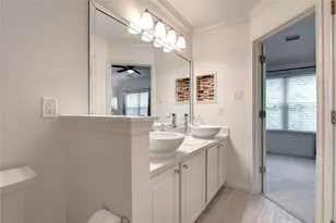 35 N Walden Elms Cir, The Woodlands, TX 77382 - Photo 17