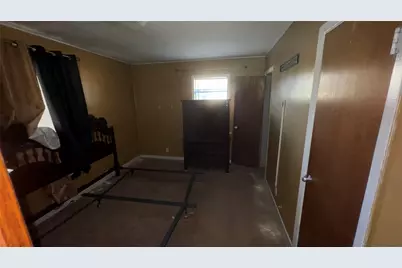 1913 Lincoln Drive, Orange, TX 77630 - Photo 7