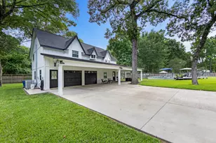 819 Sentinel Oaks, Pinehurst, TX 77362 - Photo 1