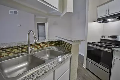 2700 S Dairy Ashford Road #606B, Houston, TX 77082 - Photo 3