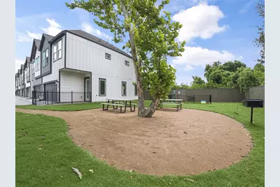 2410 Vaughn Street #E, Houston, TX 77093 - Photo 27