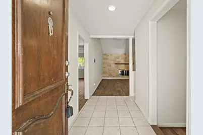 1426 Ashwood Drive, Sugar Land, TX 77498 - Photo 3