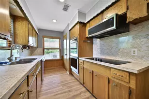 1626 Hamblen Rd, Kingwood, TX 77339 - Photo 11