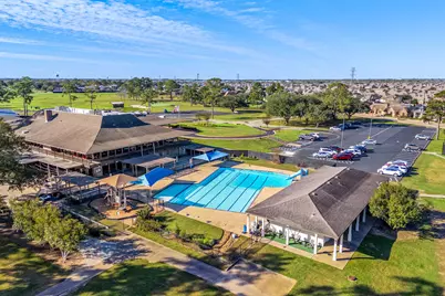 2305 Camellia Gables Lane, Pearland, TX 77089 - Photo 41