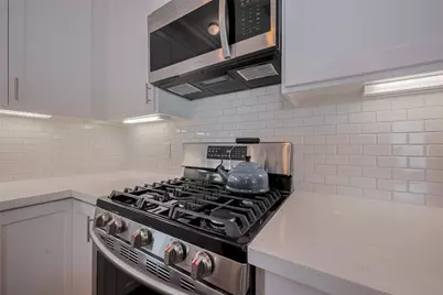 2604 Bevis Street #E, Houston, TX 77008 - Photo 19