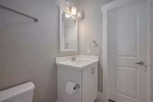 2604 Bevis St, Houston, TX 77008 - Photo 13