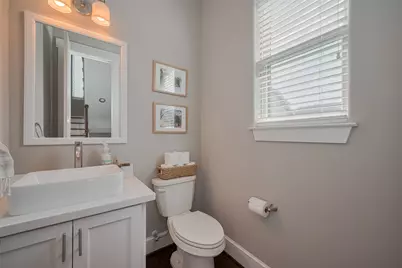 2604 Bevis Street #E, Houston, TX 77008 - Photo 15