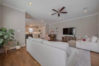 2604 Bevis Street #E, Houston, TX 77008 - Photo 27