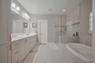 2604 Bevis St, Houston, TX 77008 - Photo 41