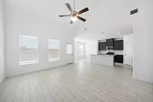 2110 Sanders Brook Dr, Baytown, TX 77521 - Photo 7