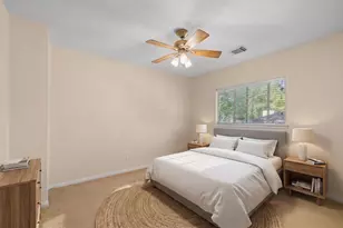 78 E Hobbit Glen Dr, Conroe, TX 77384 - Photo 13