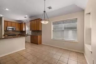 78 E Hobbit Glen Dr, Conroe, TX 77384 - Photo 15
