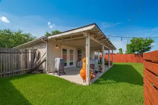 10106 Hollyvine Ln, Houston, TX 77089 - Photo 35