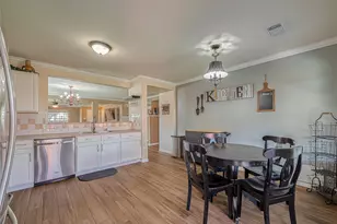 10106 Hollyvine Ln, Houston, TX 77089 - Photo 15