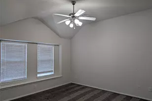 13319 Lansdown St, Rosharon, TX 77583 - Photo 9
