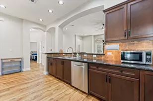 976 Northampton Dr, Conroe, TX 77303 - Photo 5