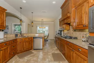 4285 Hollow Stone Dr, College Station, TX 77845 - Photo 13