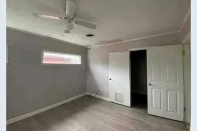 101 West St, Liberty, TX 77575 - Photo 5