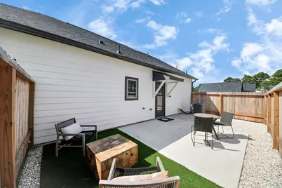 7711 Longmire Road #2, Conroe, TX 77304 - Photo 5