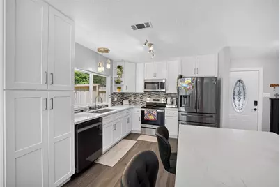 1610 N Red Cedar Circle, The Woodlands, TX 77380 - Photo 9