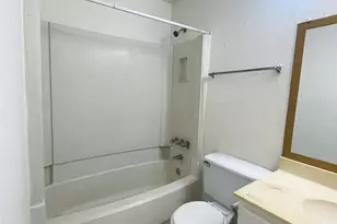 9495 Pagewood Ln, Houston, TX 77063 - Photo 17