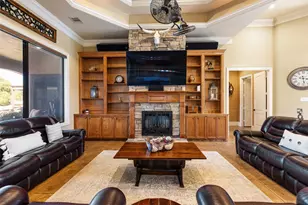 706 Saddle Creek Farms Dr, Crosby, TX 77532 - Photo 11