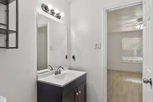 9700 Leawood, Houston, TX 77099 - Photo 19
