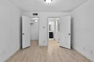9700 Leawood, Houston, TX 77099 - Photo 21