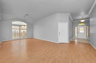 9711 Andrews Ln, Missouri City, TX 77459 - Photo 13