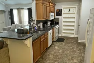 17118 Lake Ridge Cir, Rosharon, TX 77583 - Photo 9